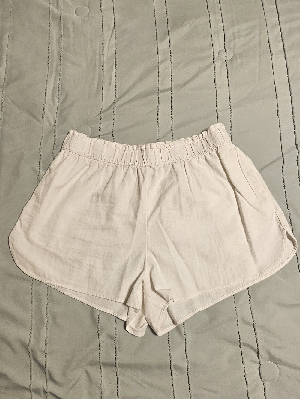 Universal Threads White Shorts Size Large